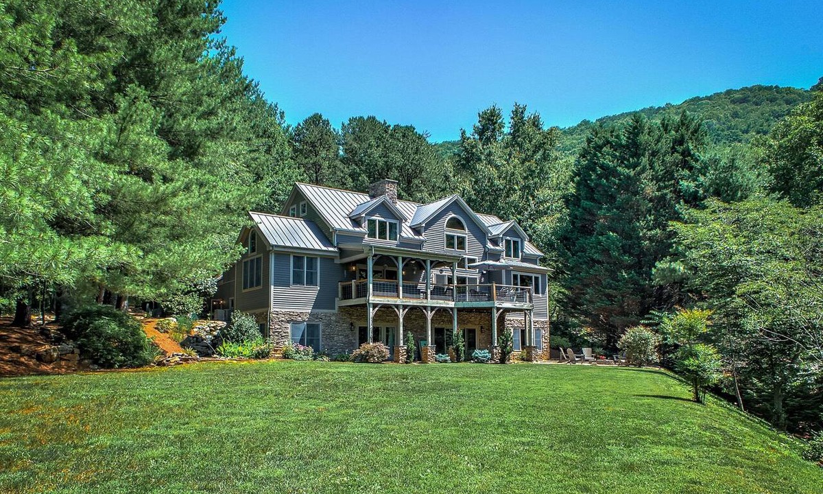 Fairview House | Pine Hollow | Mountain Lodge Near Asheville | Pool, Hot Tub, Fire Pit, Game Room | Event-Friendly