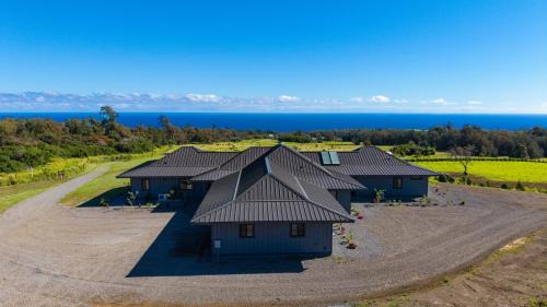 Kapaau House | Private Oceanview Farmstay Stargate Farm