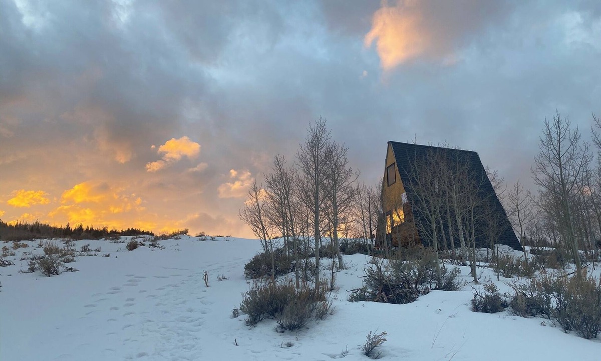 Walden Cabin | Pronghorn Point Cabin@22 West Cabins 18miles from Walden 80 miles from Steamboat