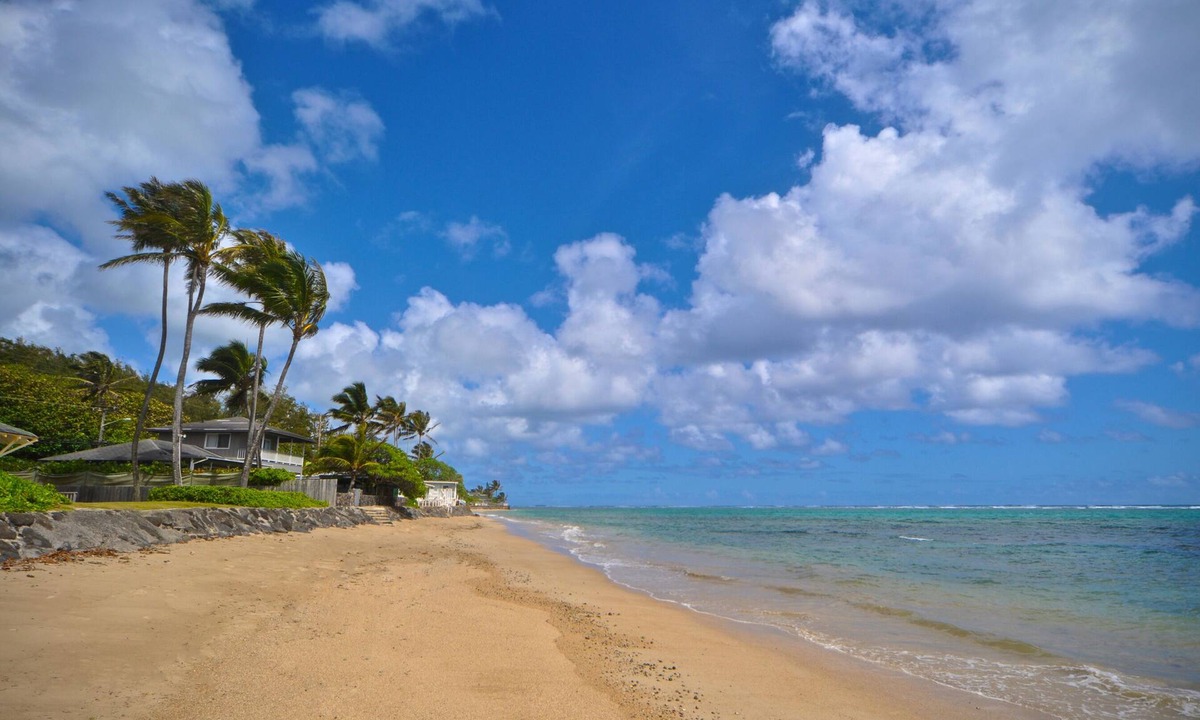 Hauula House | Quiet Hauula townhome with ocean and mountain views.