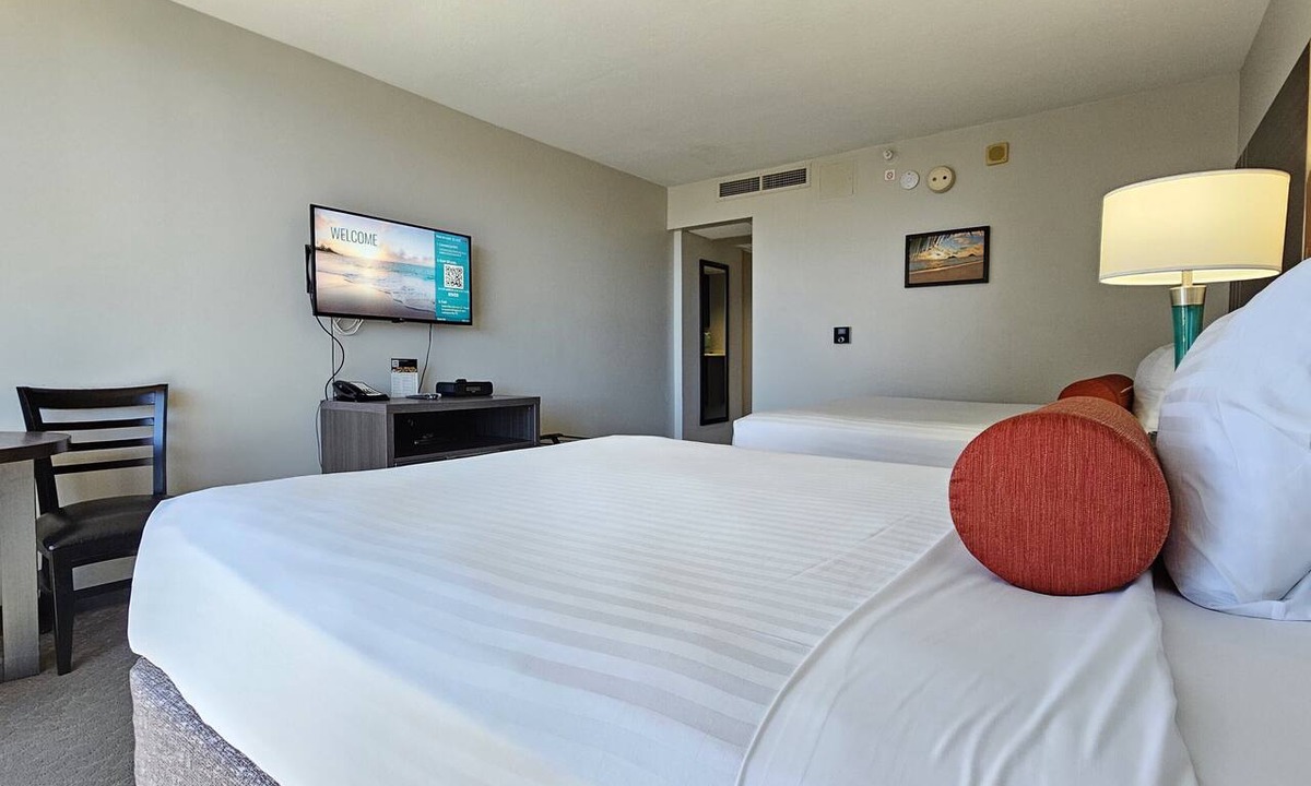 Waikiki Hotel | Recently Renovated Studio in Palms at Waikiki