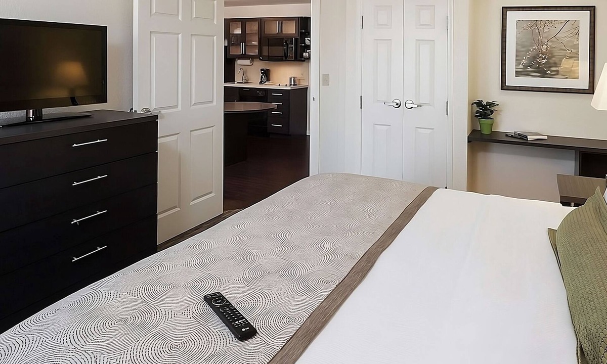 Horsham House | Relax and Unwind! Kitchen, Pet-friendly Property, Near Fair Oaks Park