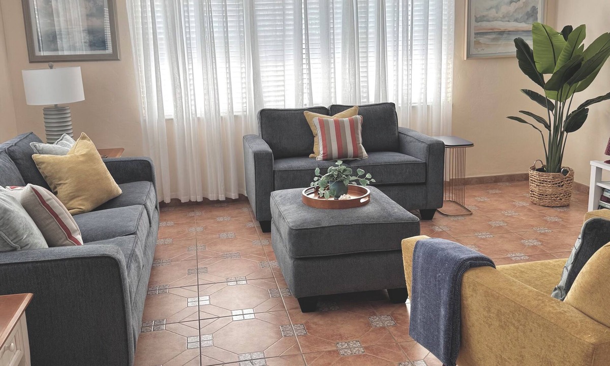 Harbor Village Condo | Relax & Unwind – Walk to the Beach from This 2BR -2BA with Pool and fishing dock