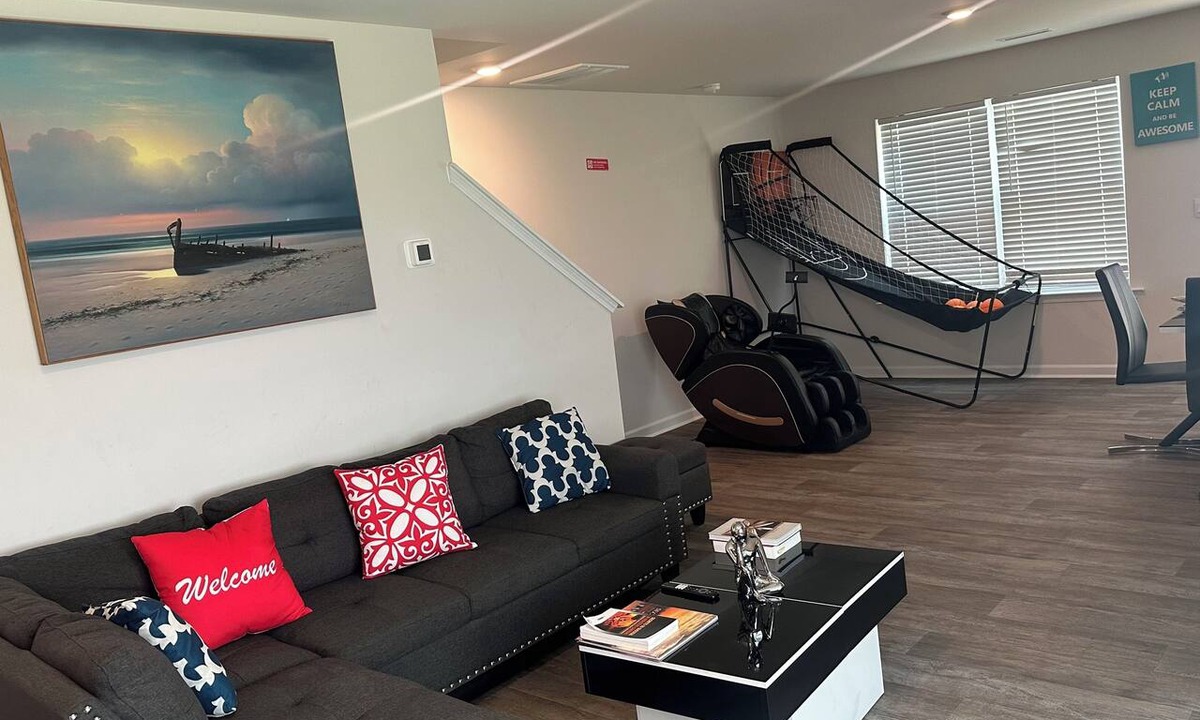 Northeast Raleigh House | Relax with the whole family at this luxurious, brand-new, safe, and serene place