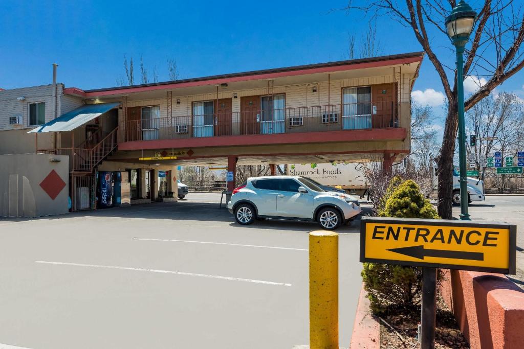 Downtown Flagstaff Hotel | Rodeway Inn Flagstaff-Downtown