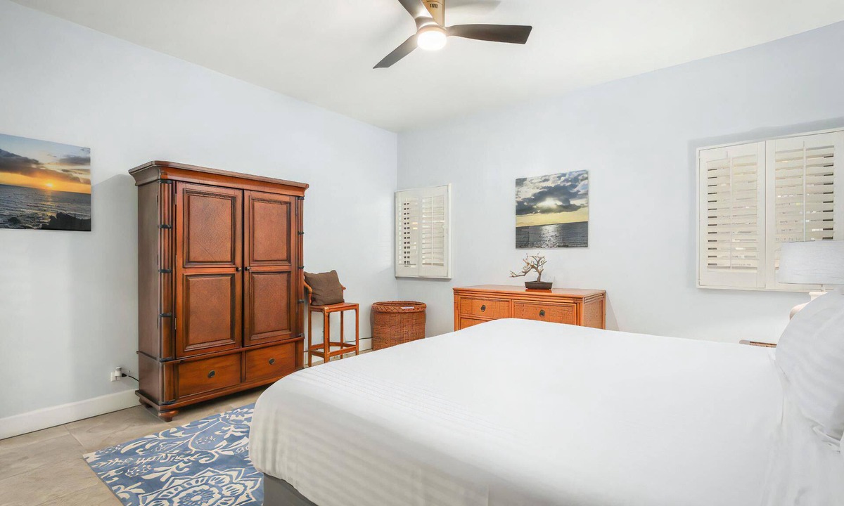 Kailua-Kona Condo | Royal Sea Cliff Kona 103 Garden View 1 Bedroom