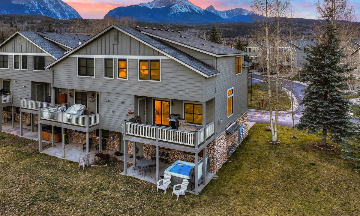 Silverthorne Villa | Silverthorne 4 - Four Bedroom Villa, Sleeps 10