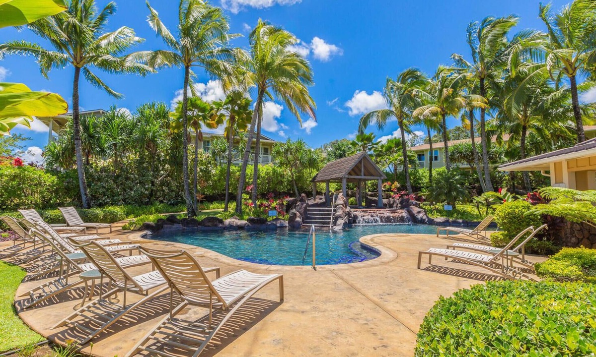 Princeville House | Spacious 3-bdr Pool, Hot Tub and free A/C