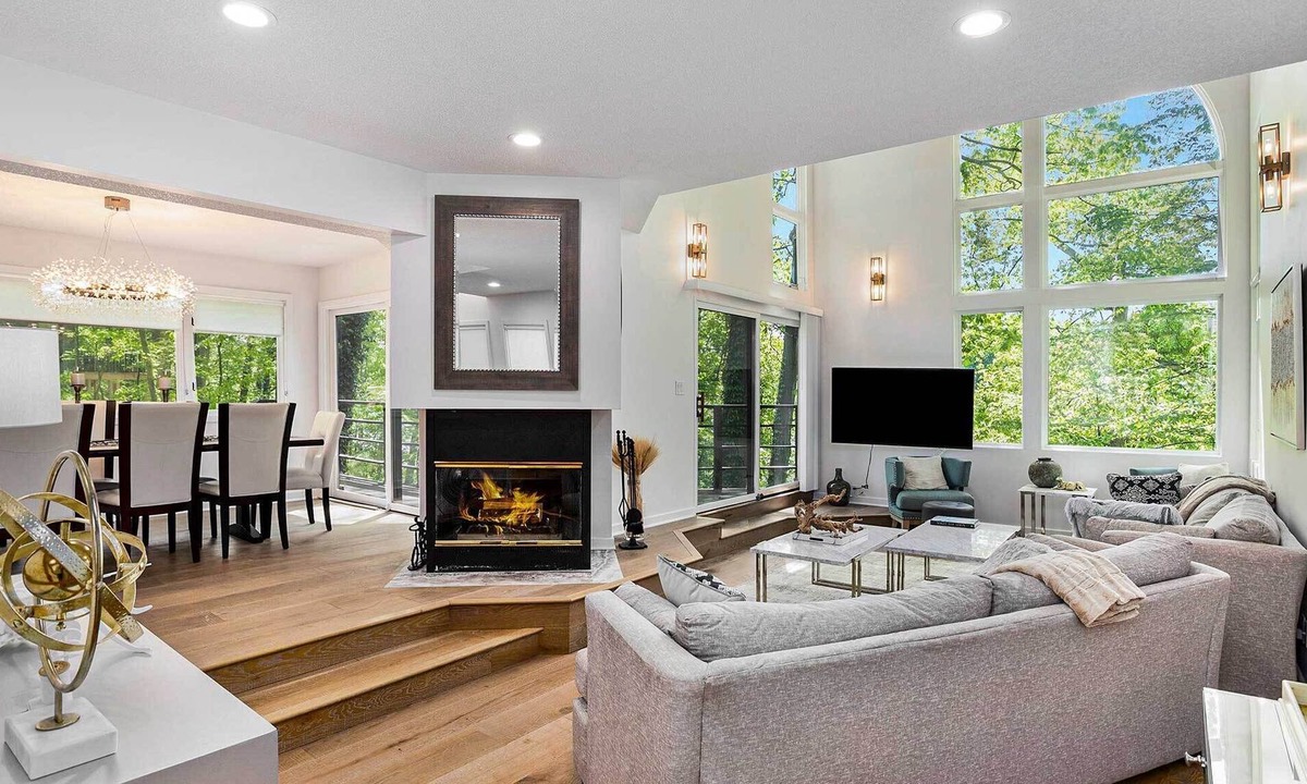 Baroda House | Spacious Baroda Home w/ Decks & Lake Access!