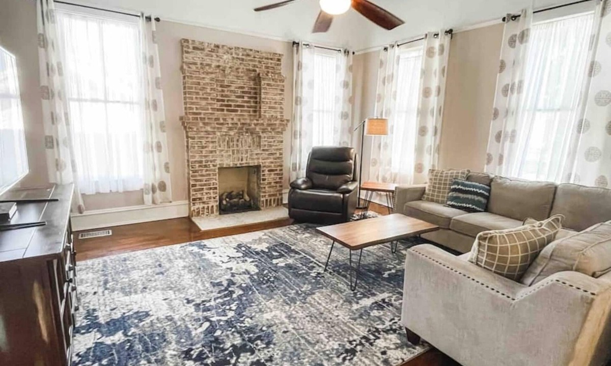 Montgomery House | Spacious Family 3BR | Air Force Base Nearby
