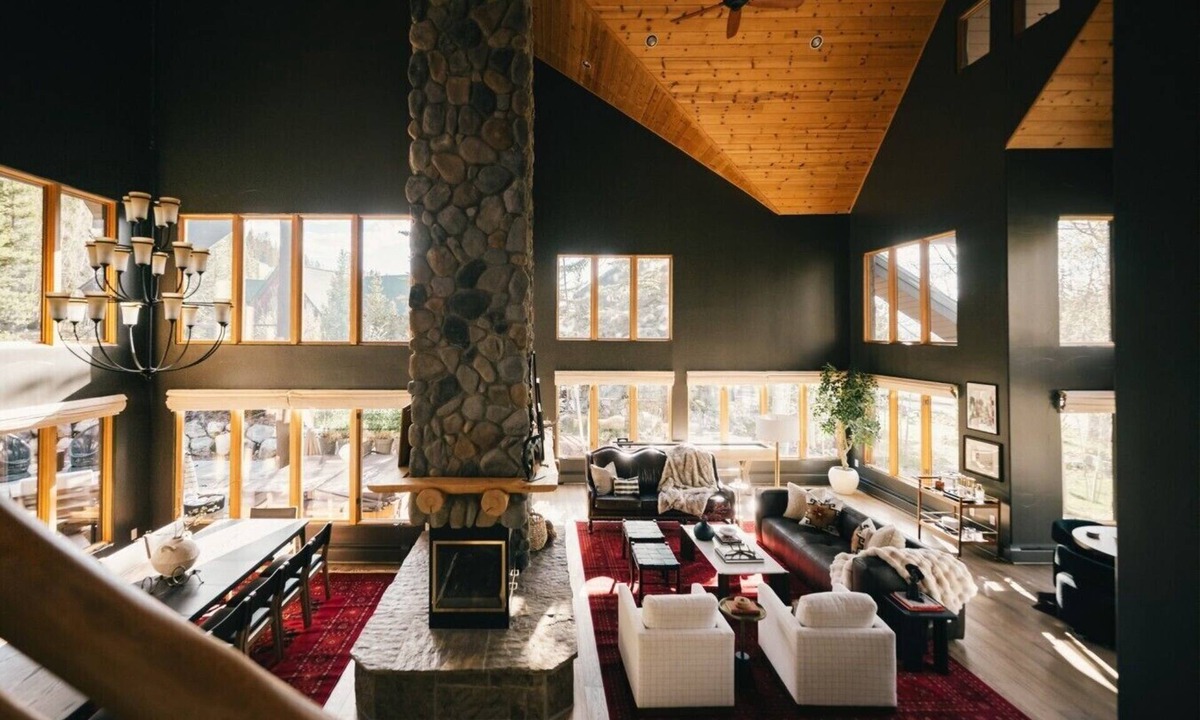 Keystone House | Spacious Lodge with Sauna, Hot Tub & Alpine Recovery Room