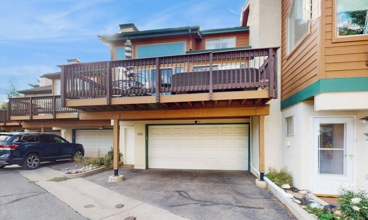 Edwards Condo | Spacious mountain retreat minutes from Beavercreek w/shared pool/hot tub & patio