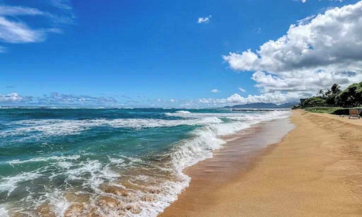 Wailua Condo | Splash at an Oceanfront Resort Condo with Water Slide & Spas