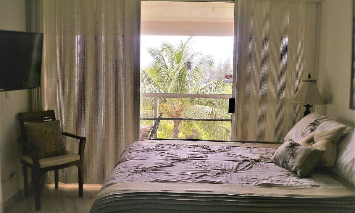 Kihei Apartment | Studio With Ocean & Mountain Views. Last minute discount, Aug. & Sept, 20% off.