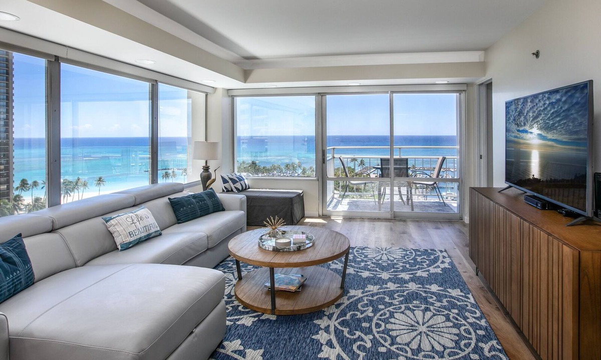 Waikiki Condo | Stunning Direct Ocean & Lagoon Views – Luxury 2BR/2BA, 2 Lanais at the Ilikai