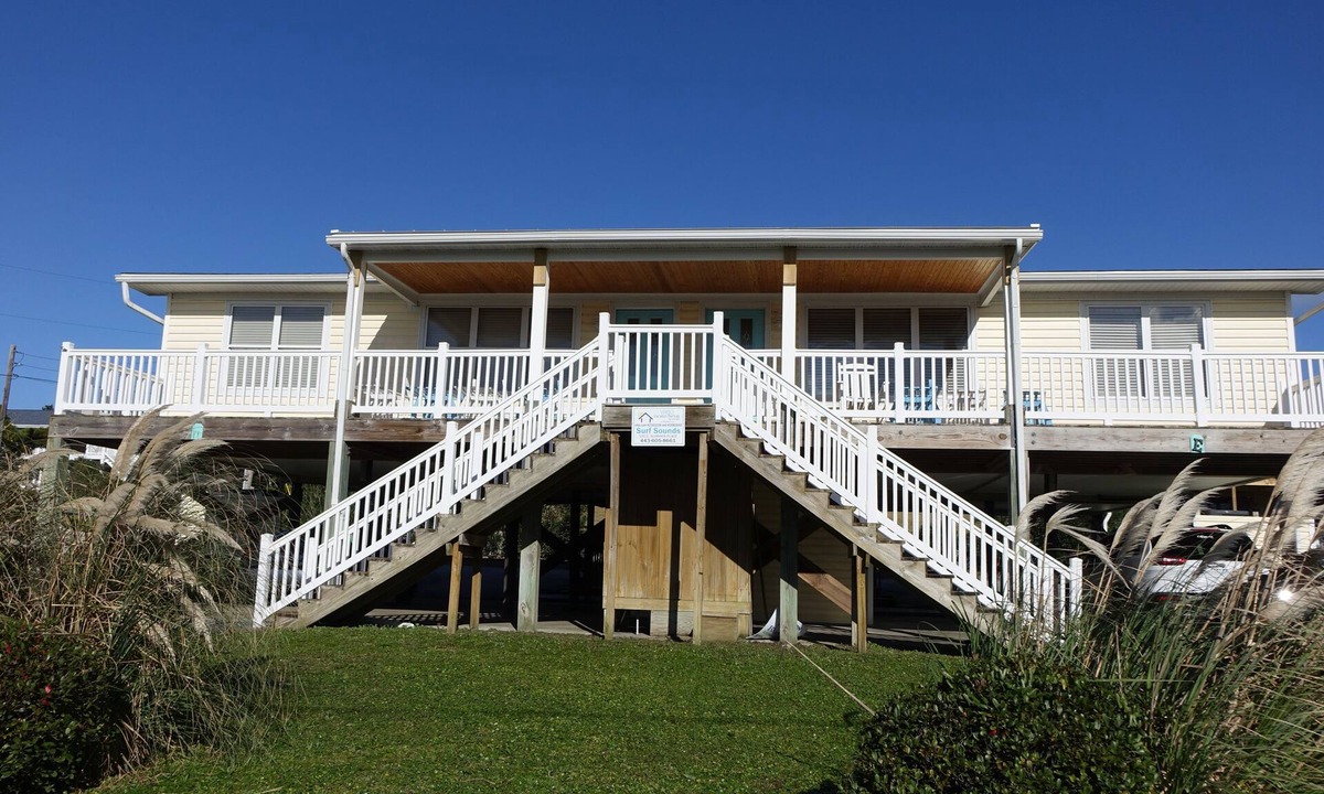 Emerald Isle House | Surf Sounds Beach Retreat, Enter your Relaxation Zone.