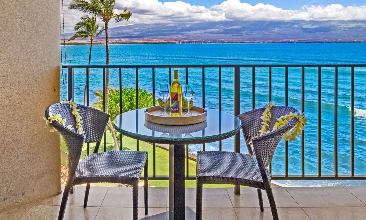 Maalaea Condo | Today.Tonight.Turtles.Turtles.Turtles!