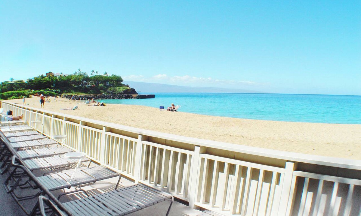 Kaanapali Condo | Top Floor Studio Ocean View, Golf Cart, Beach Cabana, Jacuzzi, Pool