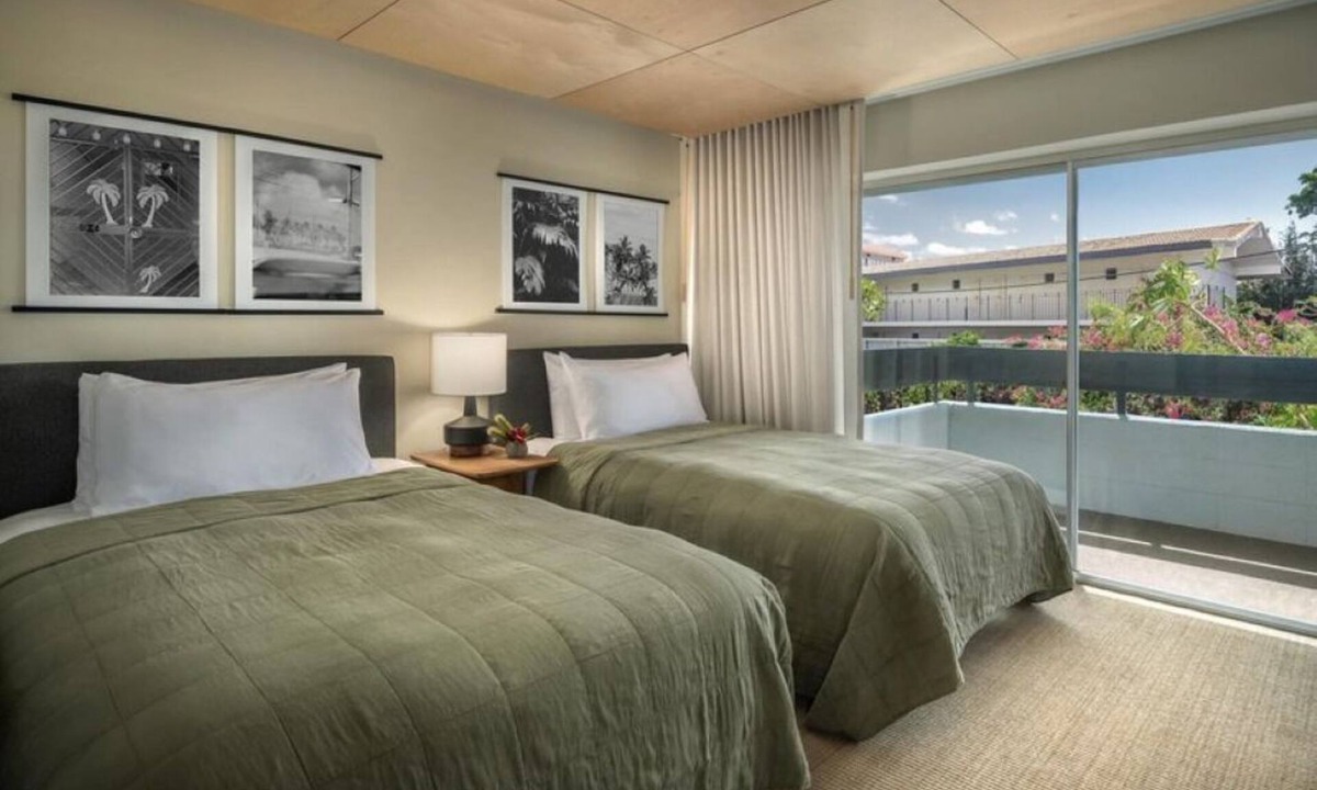 Historic Kailua Village Hotel | Tropical Comfort & Poolside Peace—2 Room Island Haven Awaits