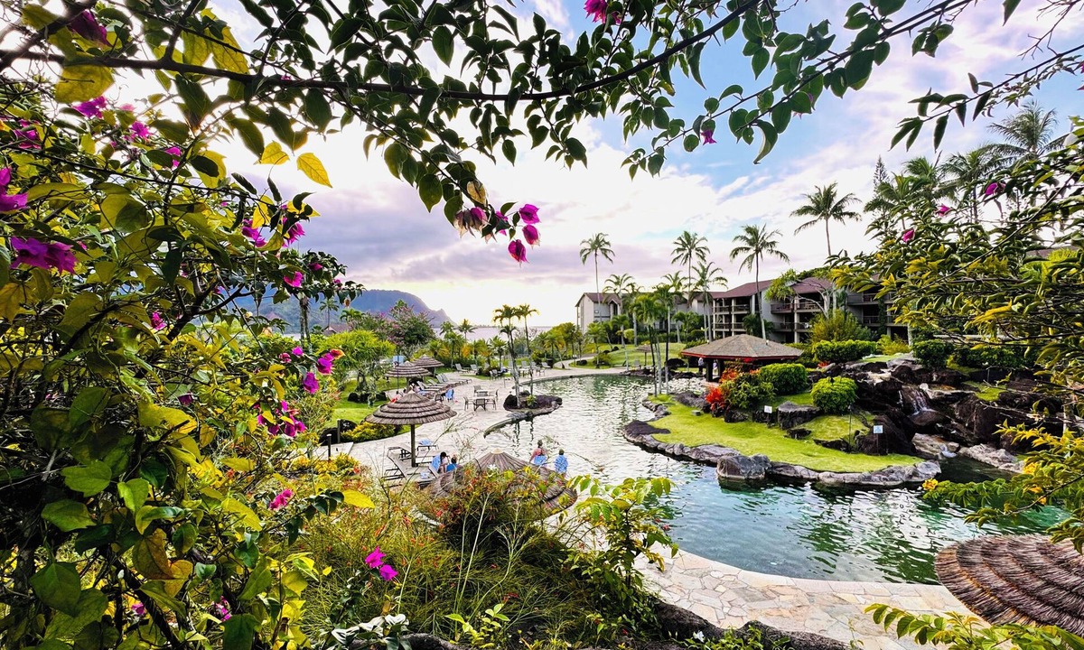 Princeville Condo | Tropical Paradise #13 at HBR, beach access, AC & kitchenette