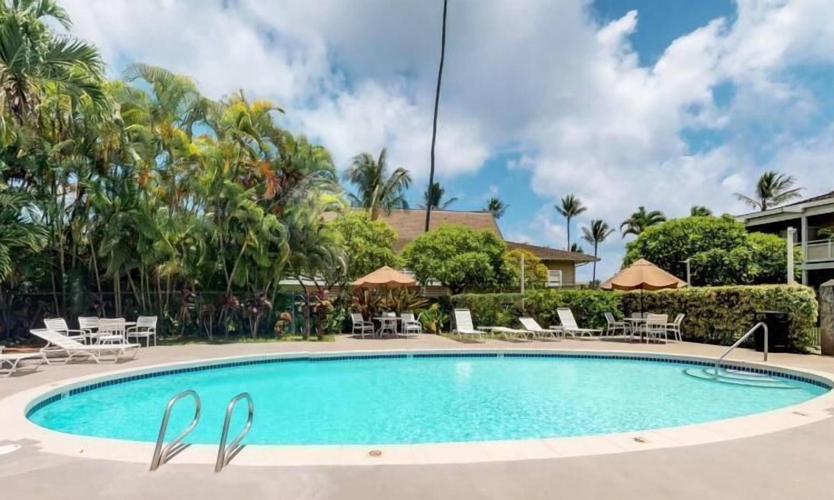 Wailua Apartment | Ultimate Kauai Adventure Awaits! Pool, Free Parking, Close to Beach!