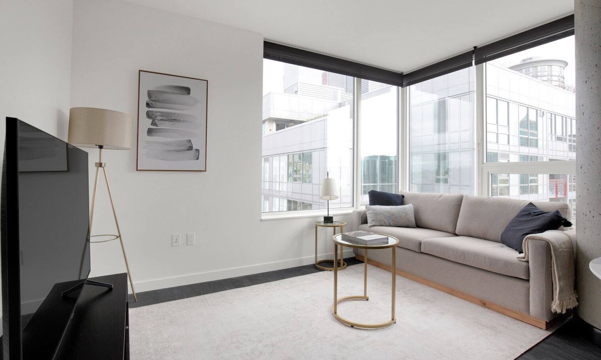 Belltown Apartment | Upscale Belltown 1BR w/Gym & Pet Area, walk to Metro, by Blueground
