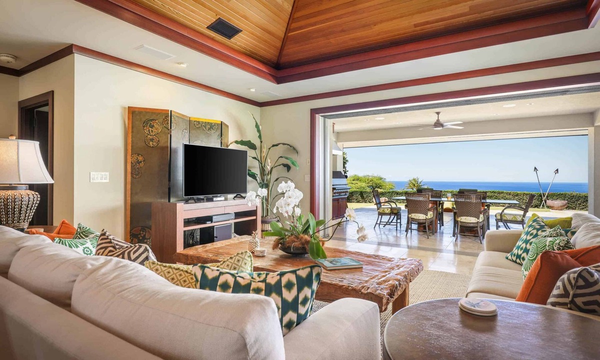 Kamuela House | Wai'ula'ula Villa 403