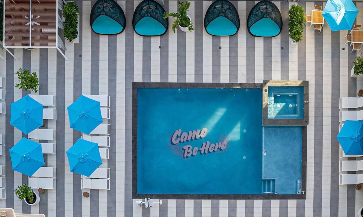 Waikiki Hotel | Walking Distance To The Beach! 3 Comfortable Units for 12!