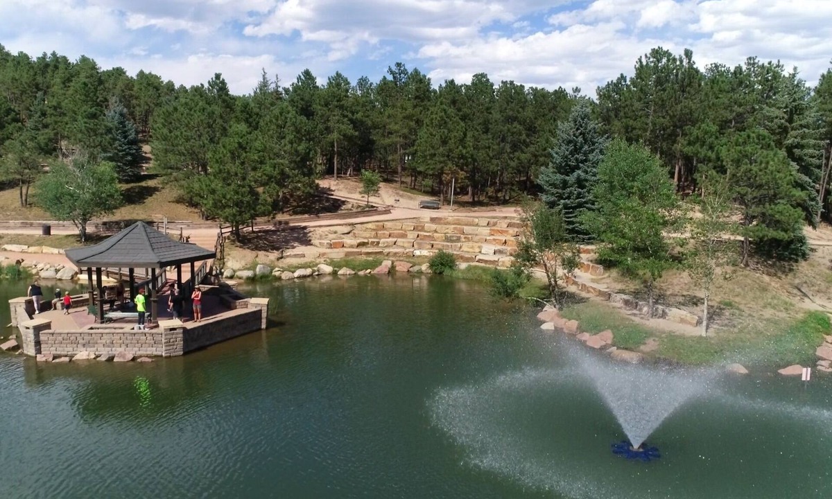 Monument House | Welcome to The Monument View, your serene getaway nestled in beautiful Monument.