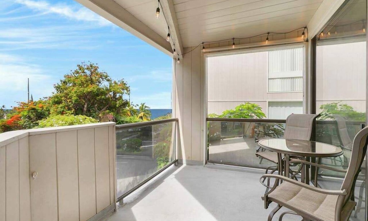 Historic Kailua Village Apartment | Your Kailua-Kona Ocean-View Home Away from Home