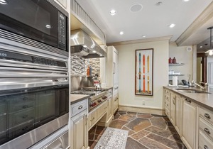One Willow Bridge Road - 4 Bedroom Penthouse in Vail
