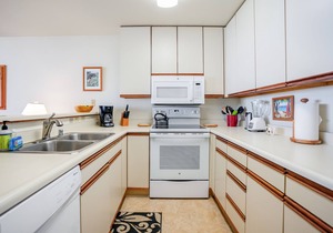 "Seas The Day: Oceanview Escape with Stunning Views at Wailua Bay View – Ground Floor Bliss!"