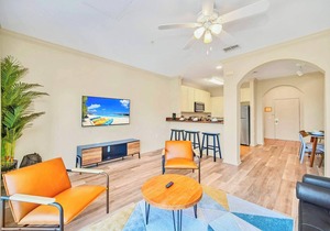 Upstay: Condo w Pool, Sauna for 6 Guests