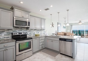 Walk Right on to the BEACH from your Beach Front Townhome - Sleeps 9!