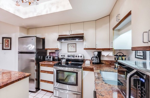 Kihei Condo | 1 Bedroom Garden View - Maui Banyan T108B