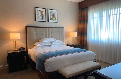 Kona Coast Resort | 1 BR Minutes from Beach Sleeps 4