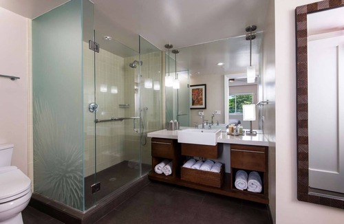 Kona Coast Resort | 1 BR Minutes from Beach Sleeps 4