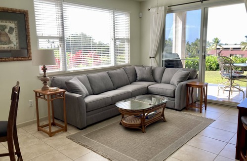 Kahaluu-Keauhou Condo | 199 per nt, before taxes and fees, ALOHA! 5 Star Luxury, central AC included.