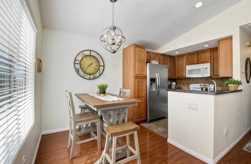 Ivey Ranch - Rancho Del Oro Condo | 2 Bed/2 Bath in Oceanside with Private Garage and Pool