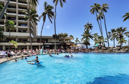 Waikiki Resort | 2 bedroom Oceanfront Lagoon Tower by Hilton Grand Vacations