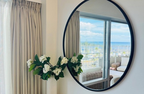 Waikiki Apartment | 2 Queen Beds Beachfront Home (Car Available)