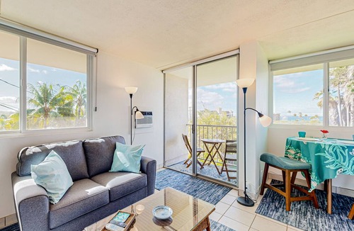 Kihei Apartment | 2nd-floor condo with amazing ocean views, private lanai, & updated interior