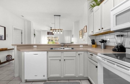 Sunset Lakes House | 3 Bedrooms/2.5 Bathrooms/Encantada Resort(8529 BL)