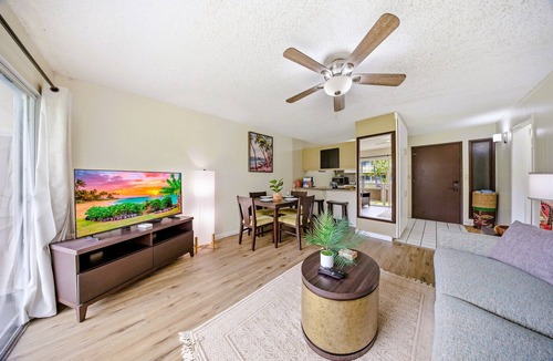 Wailua Condo | 3 min Walk to Beach ! A/C ! Garden Unit ! Renovated ! 3 Pools