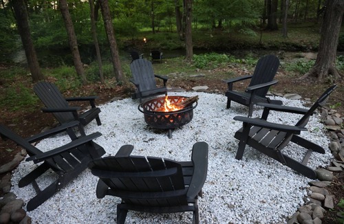 East Stroudsburg House | 30+ Day Stay-Creekside Home Available for Temporary & Corporate Housing-Pets