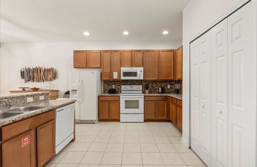 Bellavida House | 5 BD/3.5 BA/Bella Vida (361 LF)