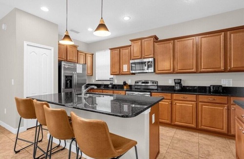 Bay Lake House | 5 BD/5 BA/Paradise Palms (2966 BP)