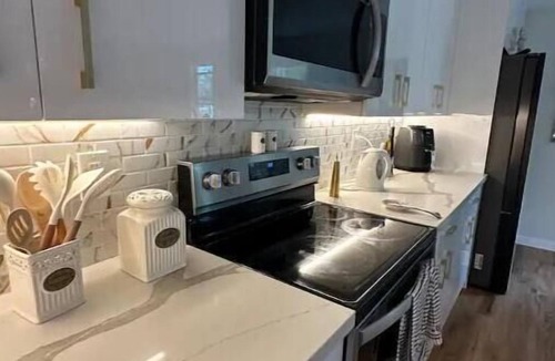 Waianae House | 85 Army St, Waianae, HI, 96792, US