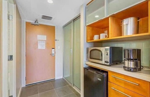 Ala Moana Apartment | Ala Moana 2228 Studio Mountain View