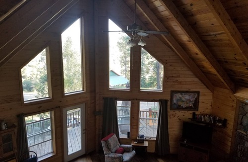 San Juan River Village Cabin | Altitude Adjustment cabin near Wolf Creek - pet friendly